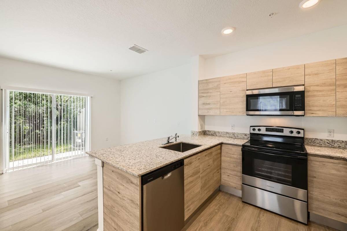 Townhouse for rent at 1217 Southstation Place, Orlando, FL 32809