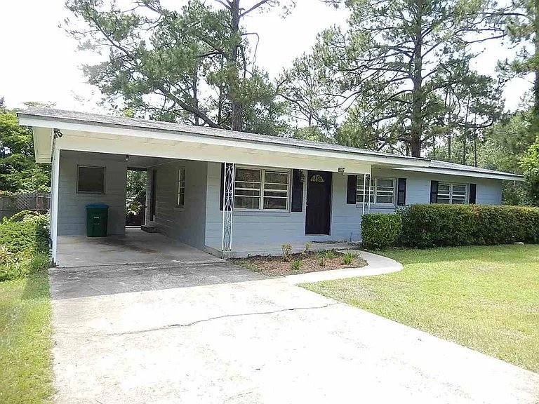 House for rent at 806 N E 1st St, Havana, FL 32333