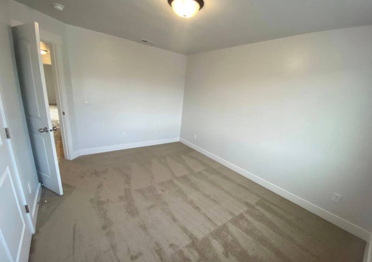 Townhouse for rent at 16214 S Truss Dr, Riverton, UT 84065