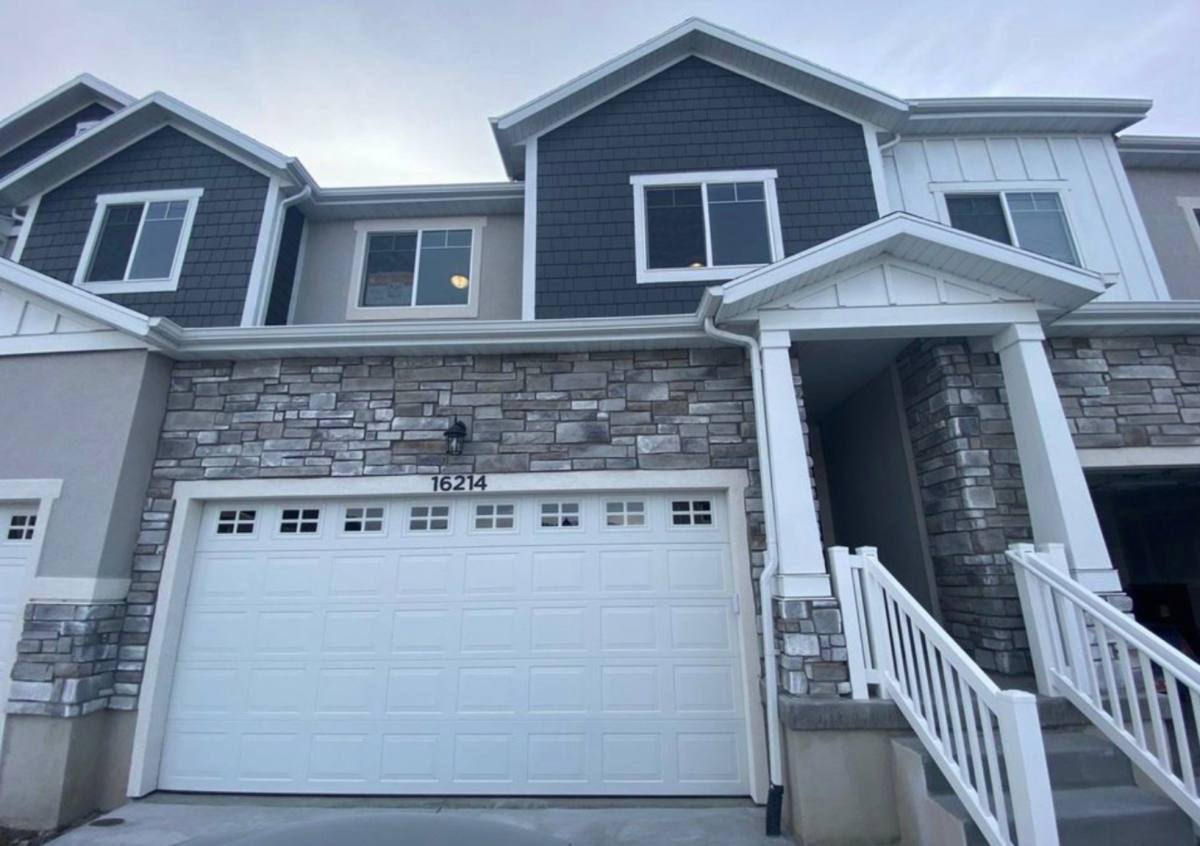 Townhouse for rent at 16214 S Truss Dr, Riverton, UT 84065