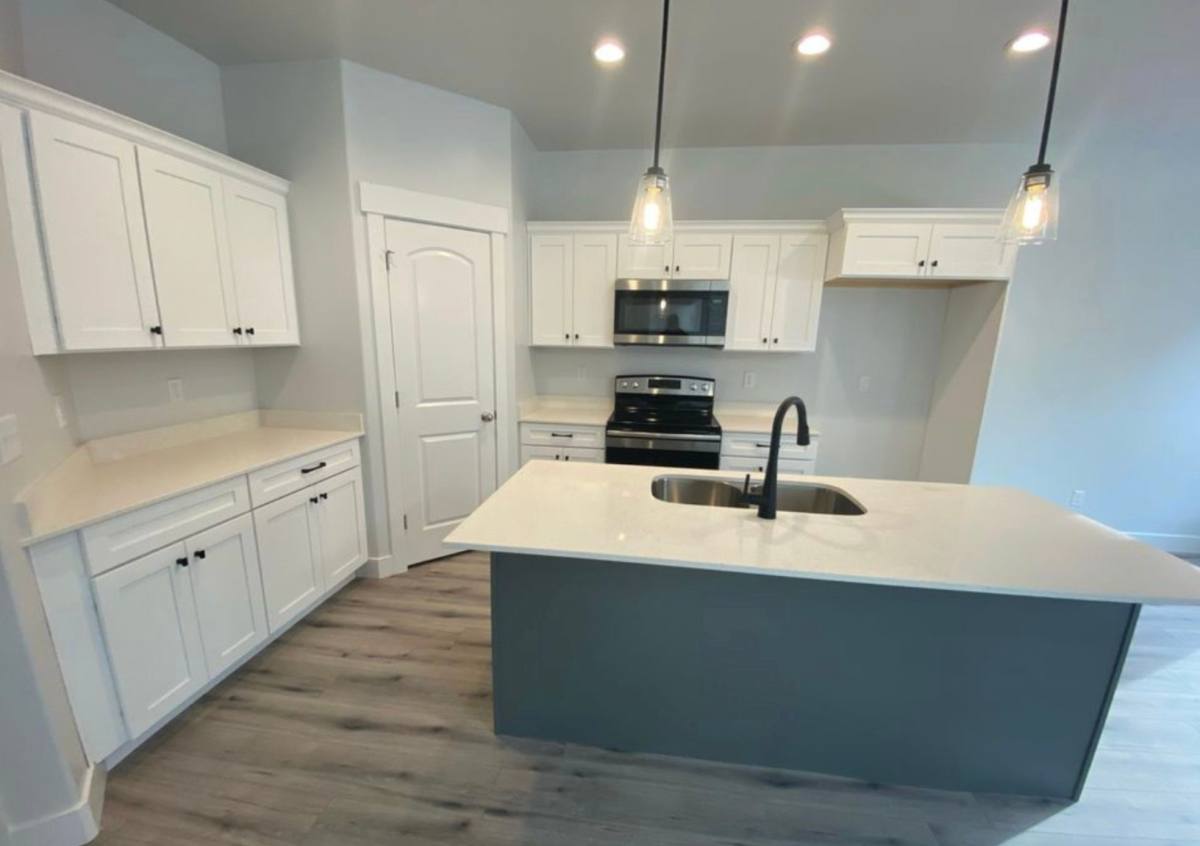 Townhouse for rent at 16214 S Truss Dr, Riverton, UT 84065