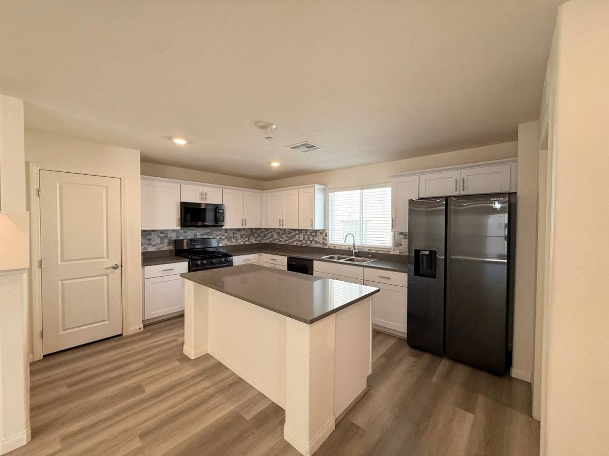 Townhouse for rent at 3720 Brilliant Sunset, Las Vegas, NV 89129
