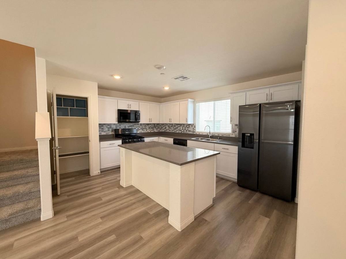 Townhouse for rent at 3720 Brilliant Sunset, Las Vegas, NV 89129