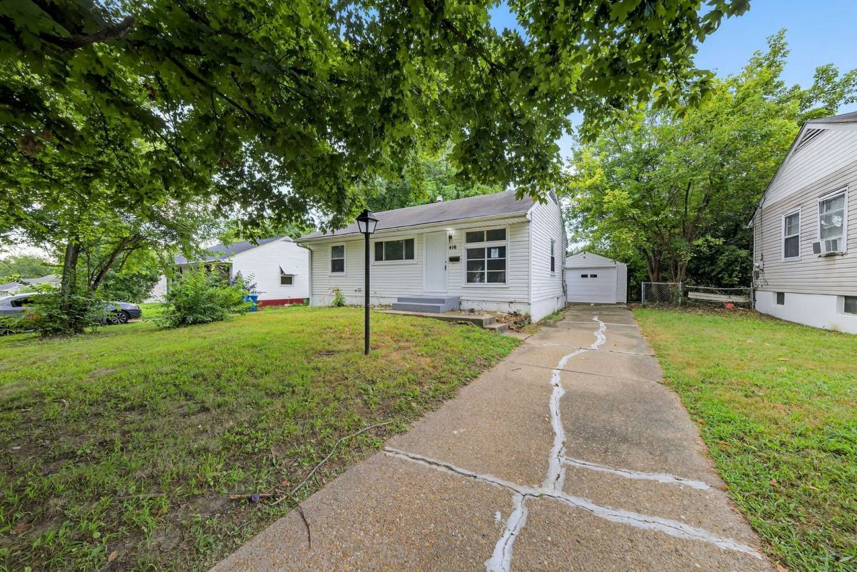 House for rent at 416 Crawford Rd, Saint Louis, MO 63137