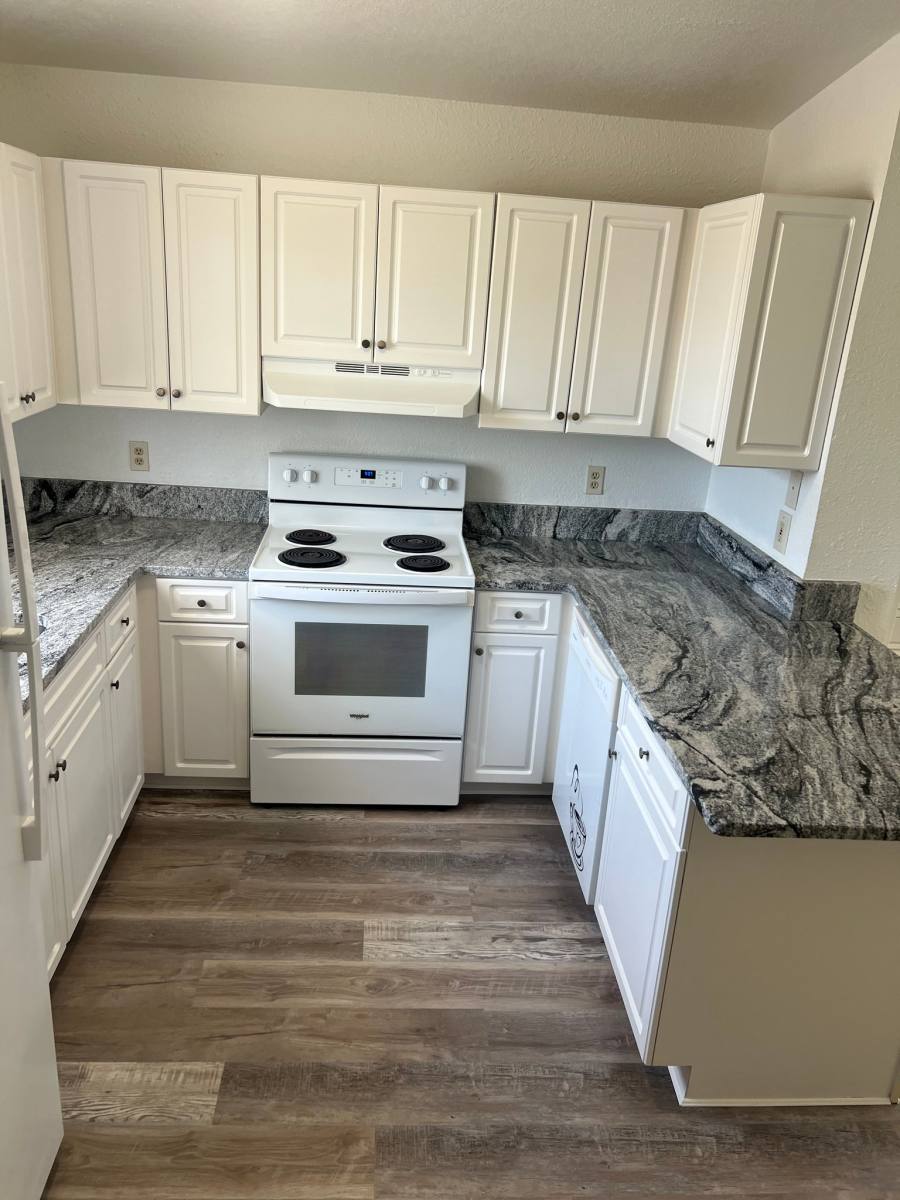 Apartment for rent at 10770 US-Highway 19 N, Pinellas Park, FL 33782