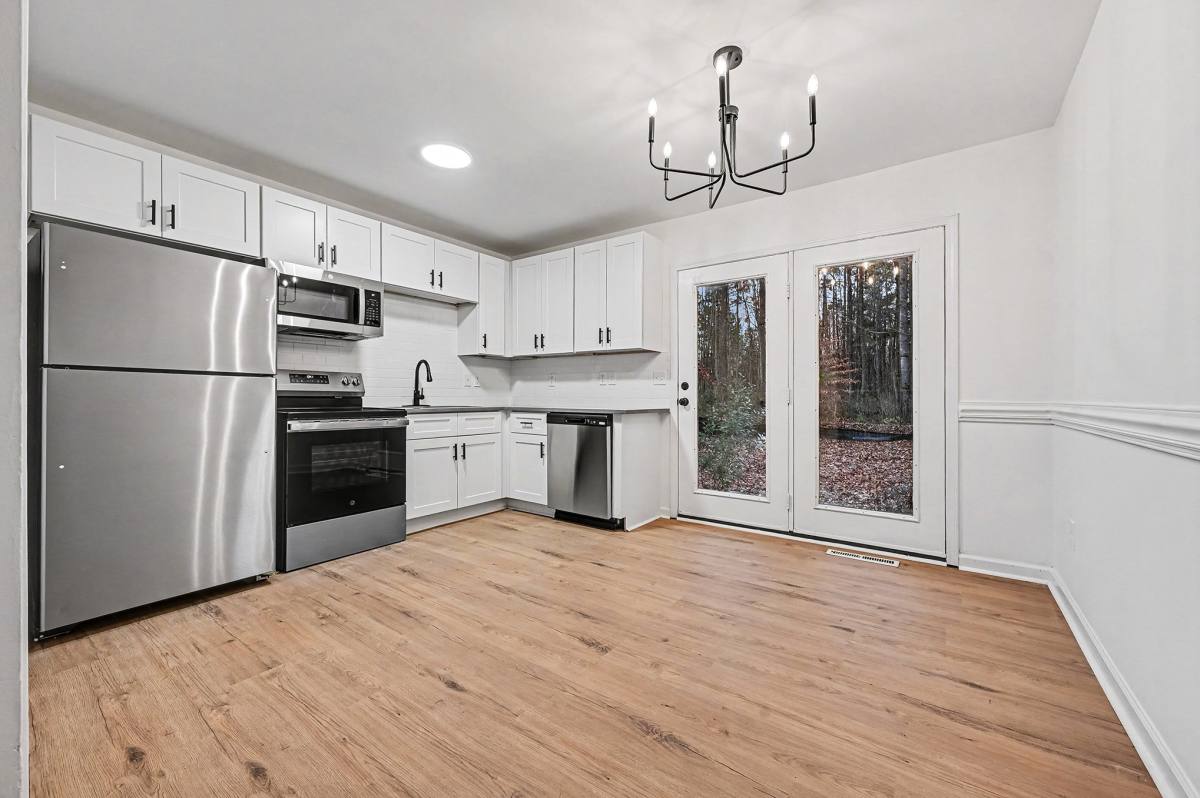 Apartment for rent at 5001 Lakecrest Dr, Charlotte, NC 28215