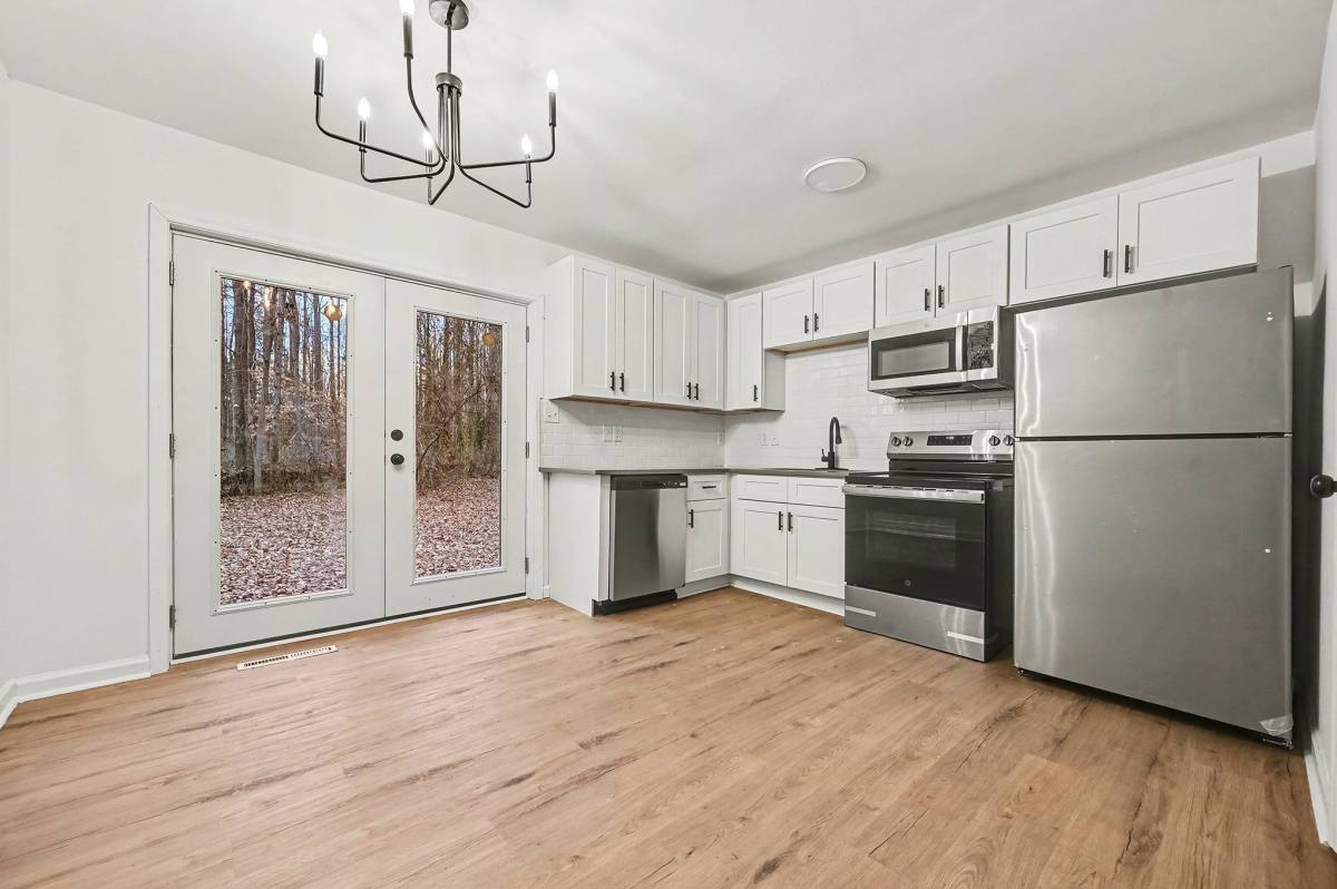 Apartment for rent at 5003 Lakecrest Dr, Charlotte, NC 28215