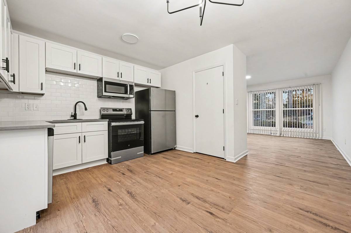 Apartment for rent at 5003 Lakecrest Dr, Charlotte, NC 28215