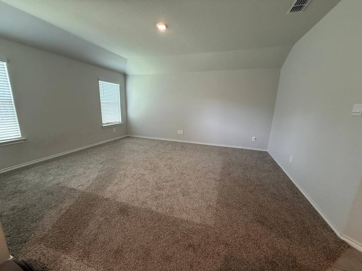 House for rent at 112 Piping Rock Dr, Fort Worth, TX 76131