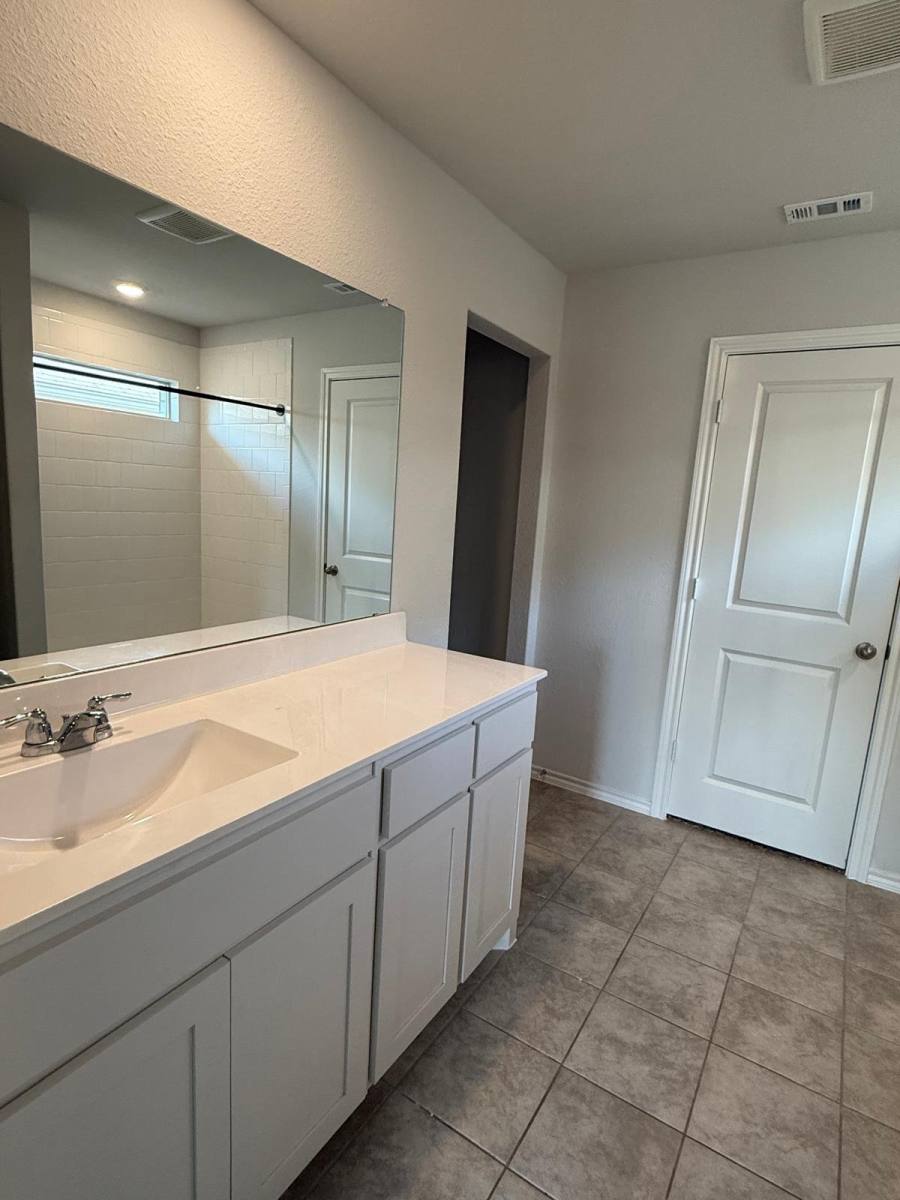 House for rent at 112 Piping Rock Dr, Fort Worth, TX 76131