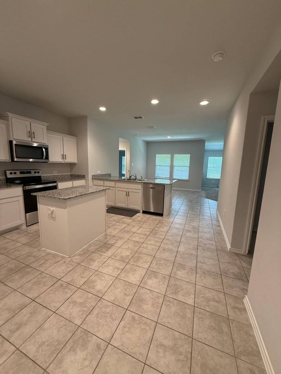 House for rent at 112 Piping Rock Dr, Fort Worth, TX 76131