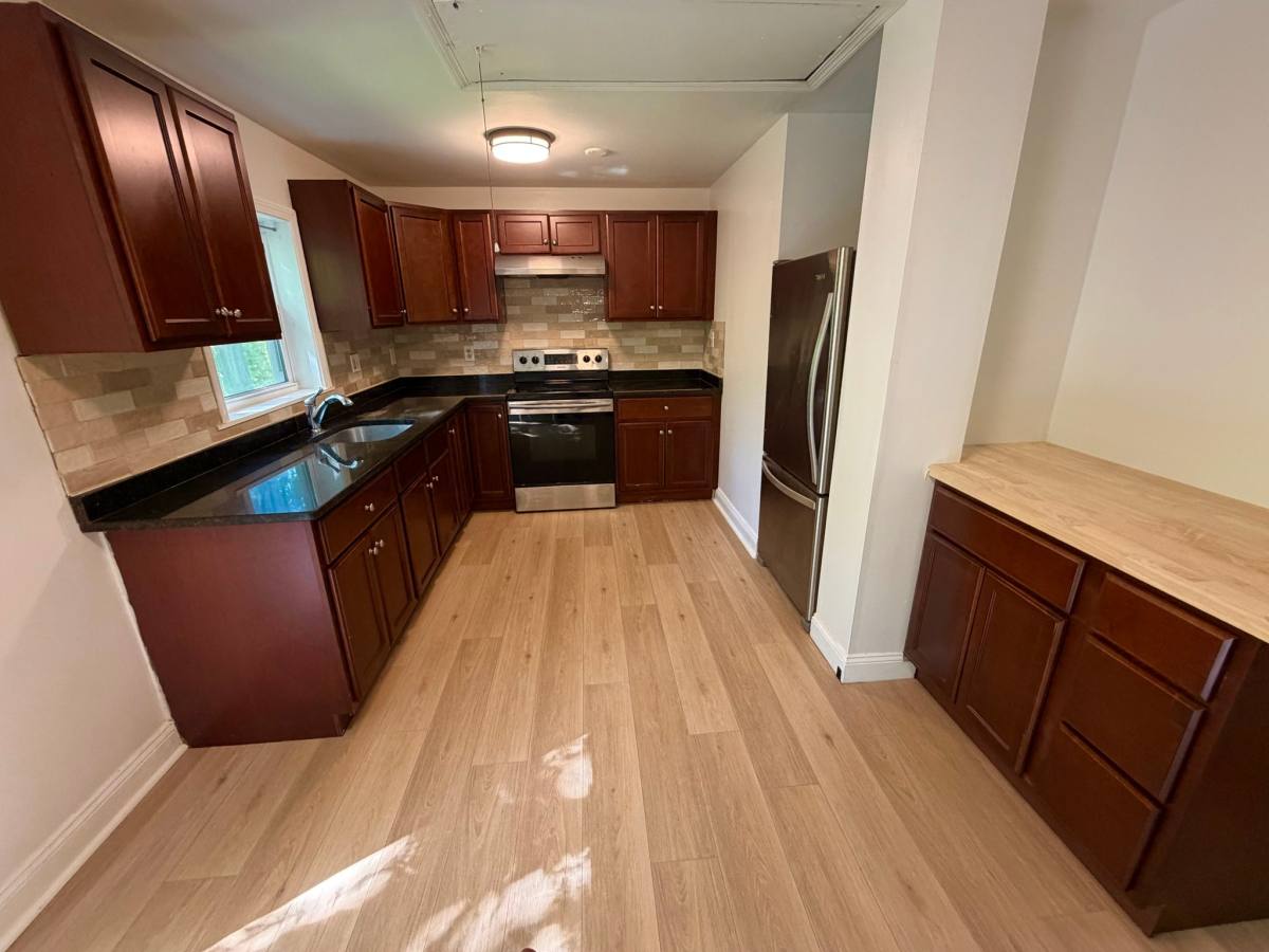 Apartment for rent at 117 Arlington St #2, Taunton, MA 02780