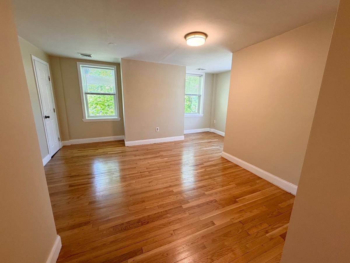 Apartment for rent at 117 Arlington St #2, Taunton, MA 02780