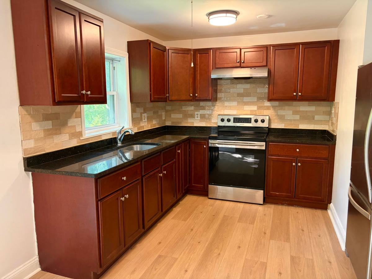 Apartment for rent at 117 Arlington St #2, Taunton, MA 02780