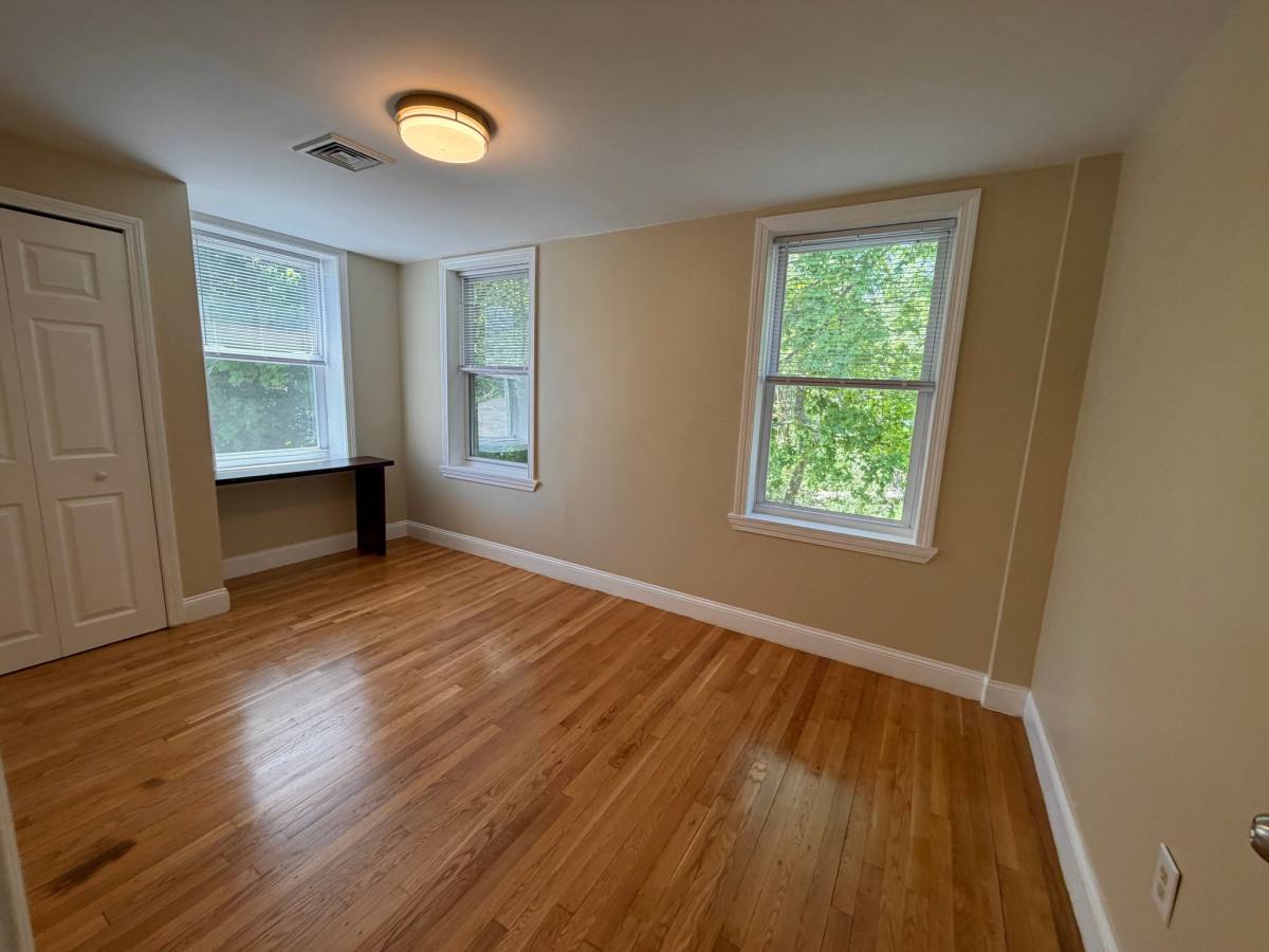 Apartment for rent at 117 Arlington St #2, Taunton, MA 02780