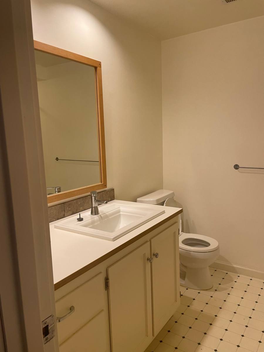 House for rent at 110 S Curry #A, Portland, OR 97239
