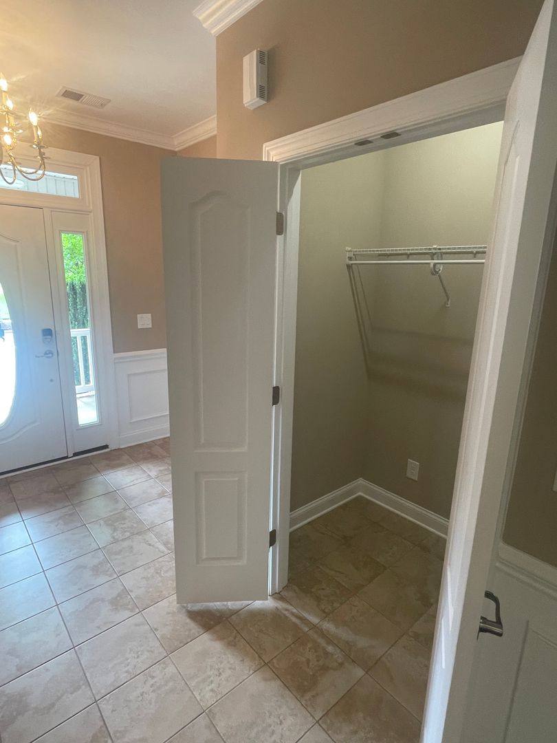 Apartment for rent at 17725 Morehampton Ave, Cornelius, NC 28031