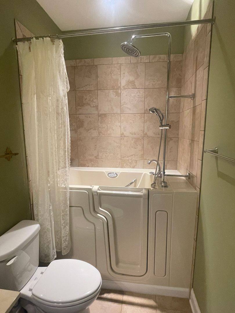 Apartment for rent at 17725 Morehampton Ave, Cornelius, NC 28031