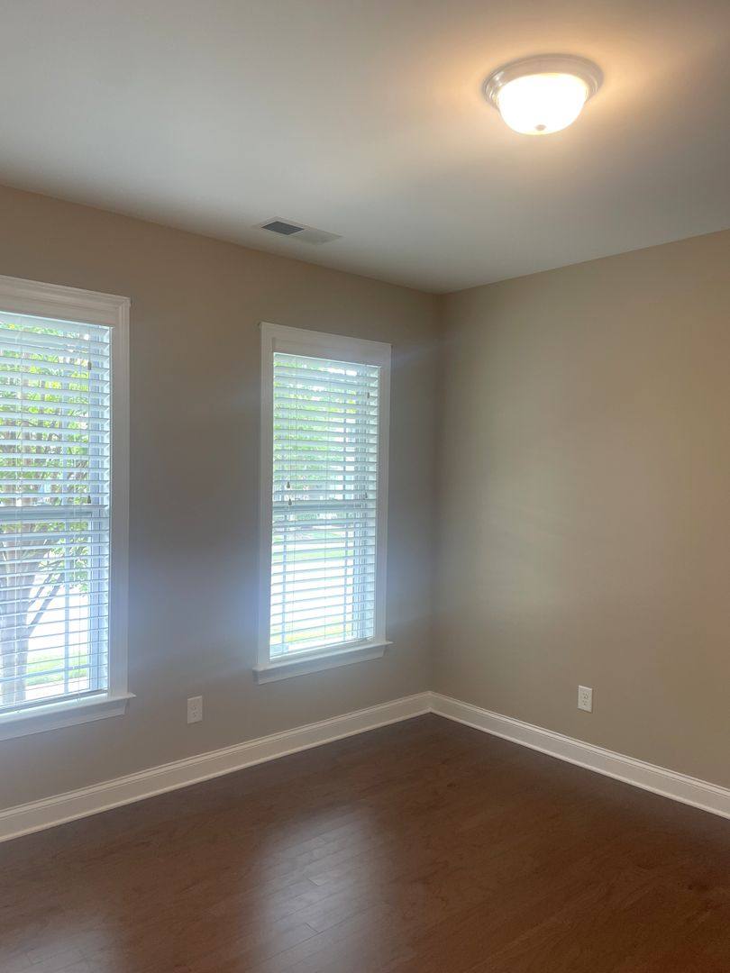 Apartment for rent at 17725 Morehampton Ave, Cornelius, NC 28031