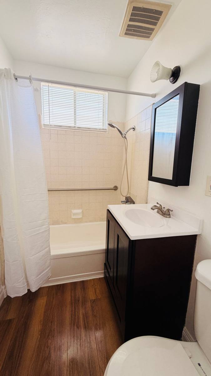 Apartment for rent at 1439 W 84th Place #4, Los Angeles, CA 90047
