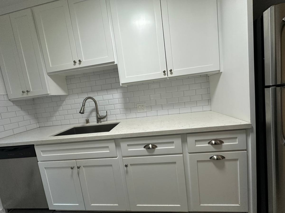 Apartment for rent at 7555 Delongpre Ave #9, Los Angeles, CA 90046