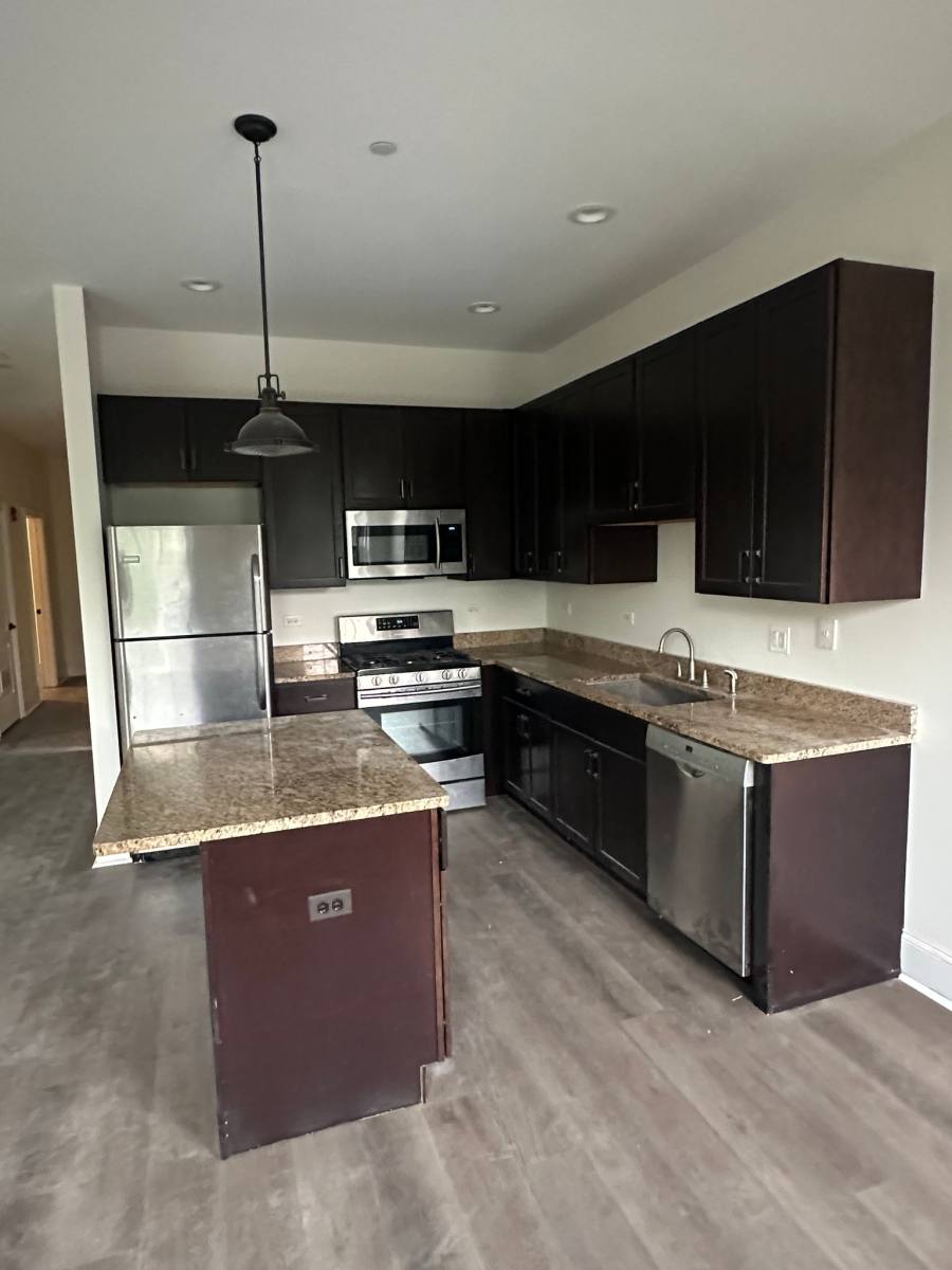 Apartment for rent at 2500 Green Bay #201, Evanston, IL 60201