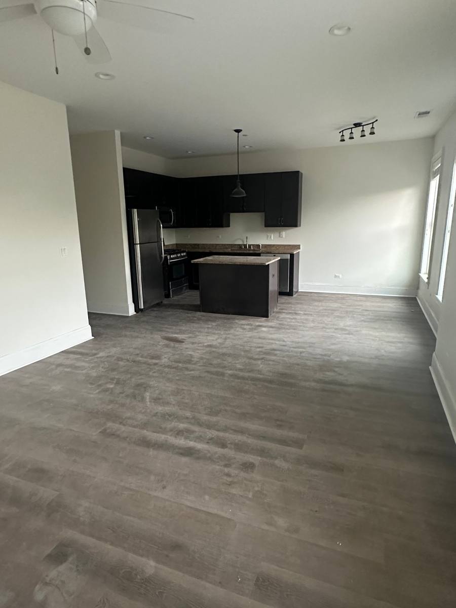 Apartment for rent at 2500 Green Bay #201, Evanston, IL 60201
