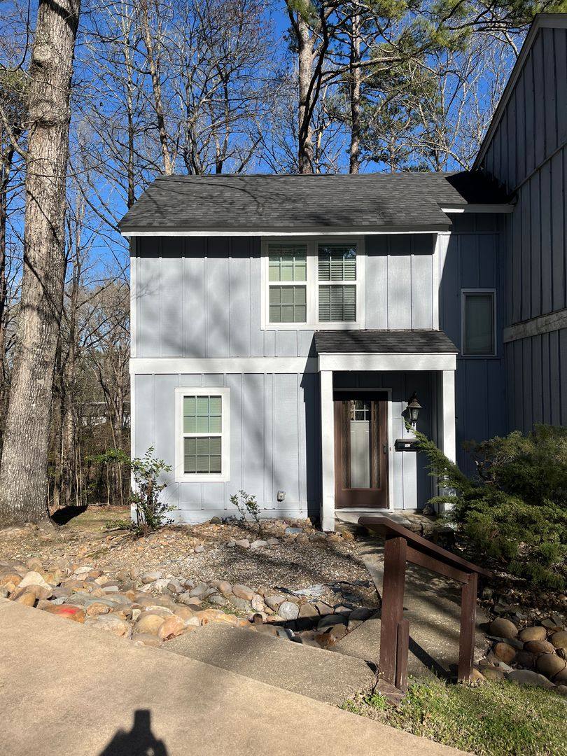Townhouse for rent at 145 La Vista Lane, Hot Springs Village, AR 71909
