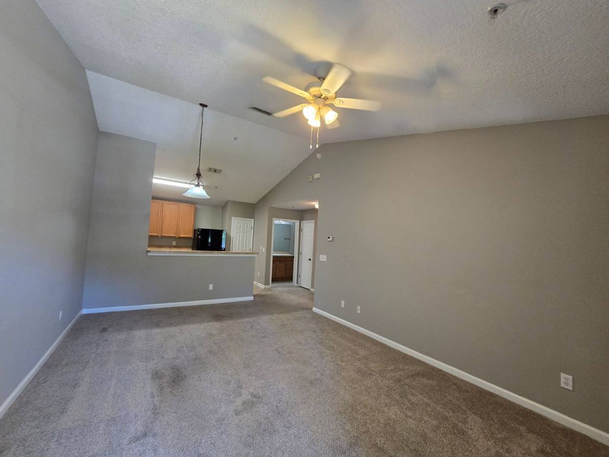 Condo for rent at 575 Oakleaf Plantation Parkway, Orange Park, FL 32065