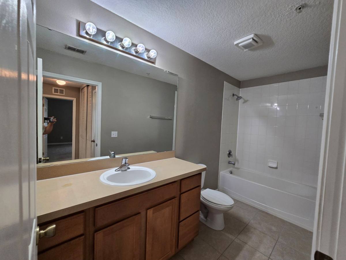 Condo for rent at 575 Oakleaf Plantation Parkway, Orange Park, FL 32065