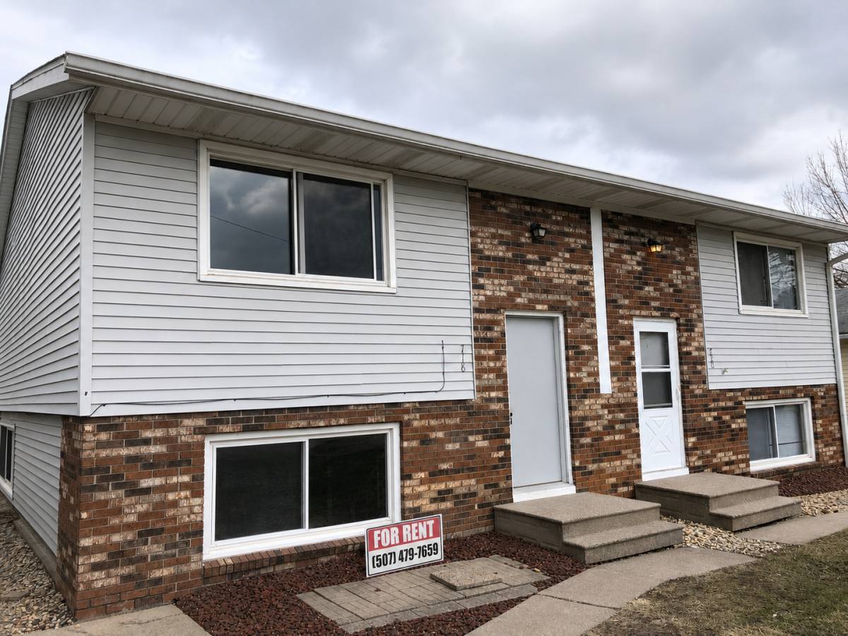 Apartment for rent at 720 7th St, Colona, IL 61241