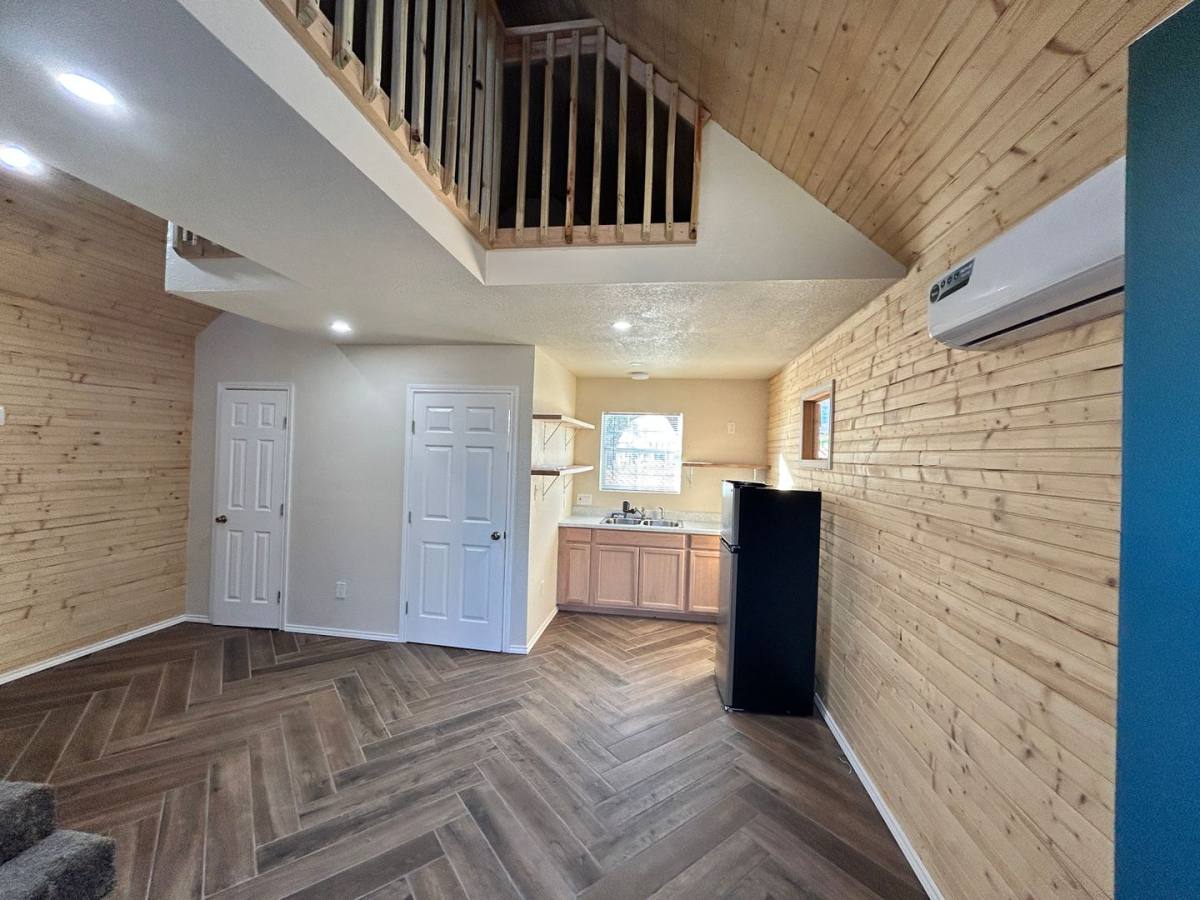 Apartment for rent at 222 Highview Dr, San Antonio, TX 78228