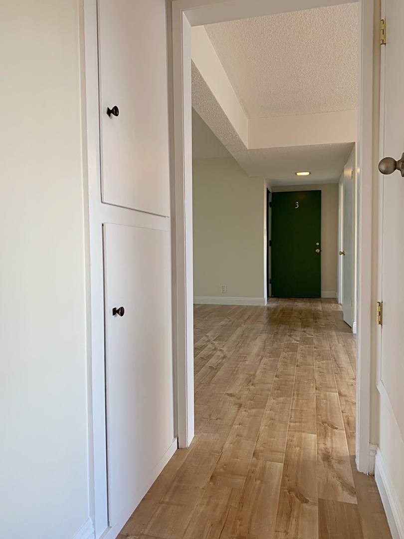 Apartment for rent at 3772 Lockland Dr, Los Angeles, CA 90008