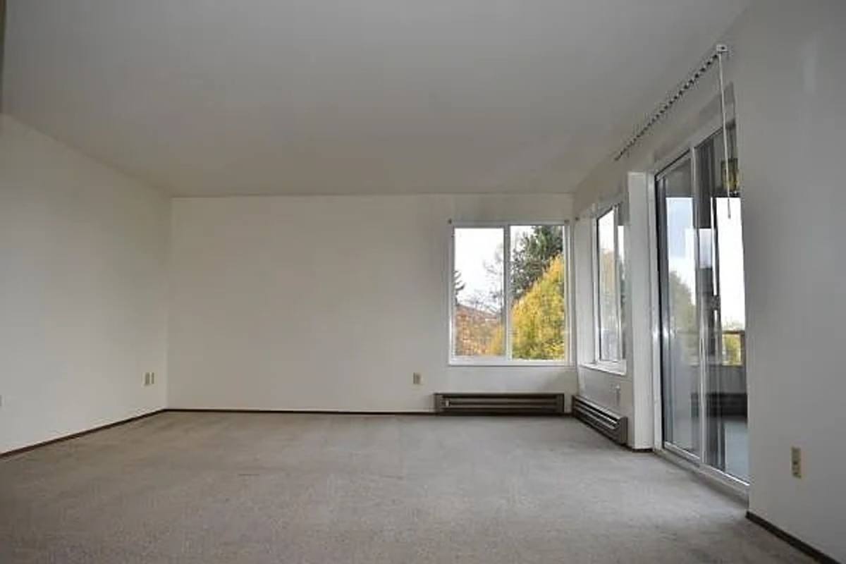 Apartment for rent at 2701 W Manor Place, Seattle, WA 98199