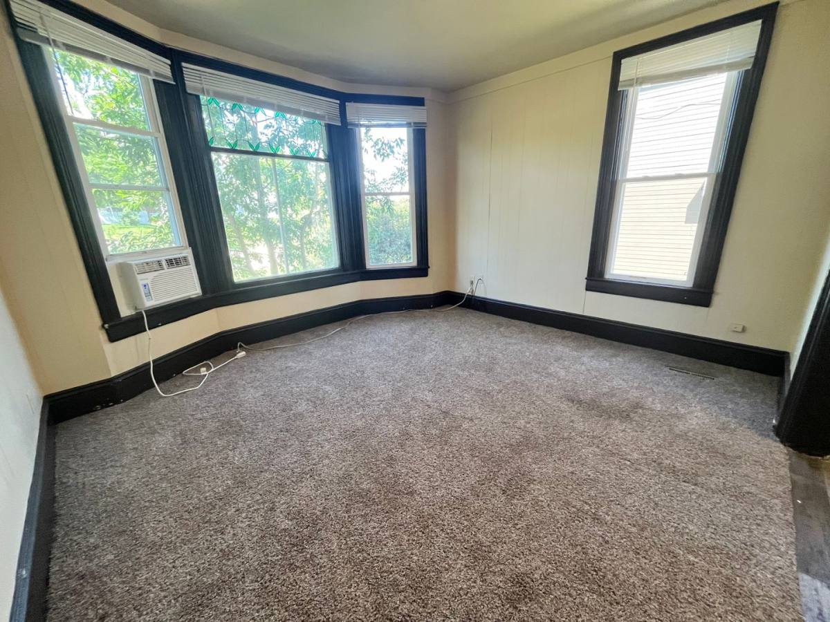 Apartment for rent at 614 S 2nd Ave, Sioux Falls, SD 57104