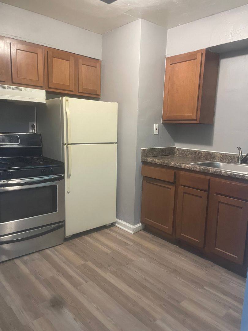 Apartment for rent at 250-270 E244th St, Euclid, OH 44123