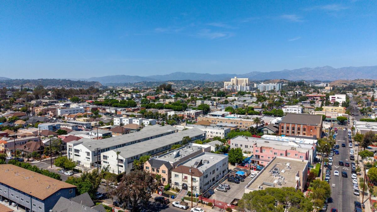 Apartment for rent at 2221 Michigan Ave, Los Angeles, CA 90033