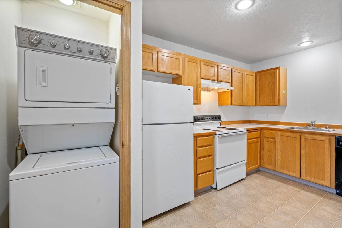 Apartment for rent at 13219 E 31st Court, Spokane, WA 99216