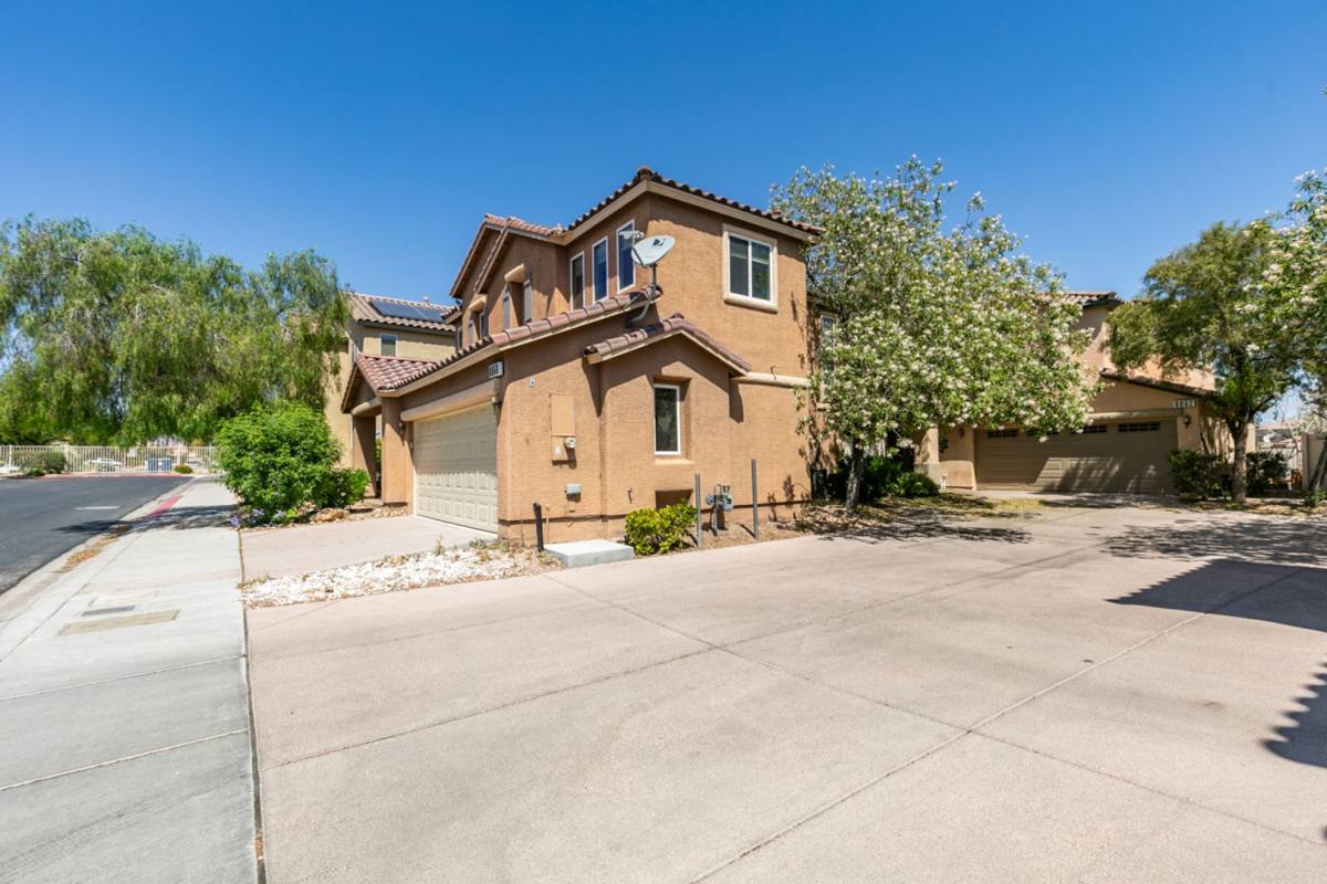 House for rent at 8868 Brindisi Park Ave, Las Vegas, NV 89148