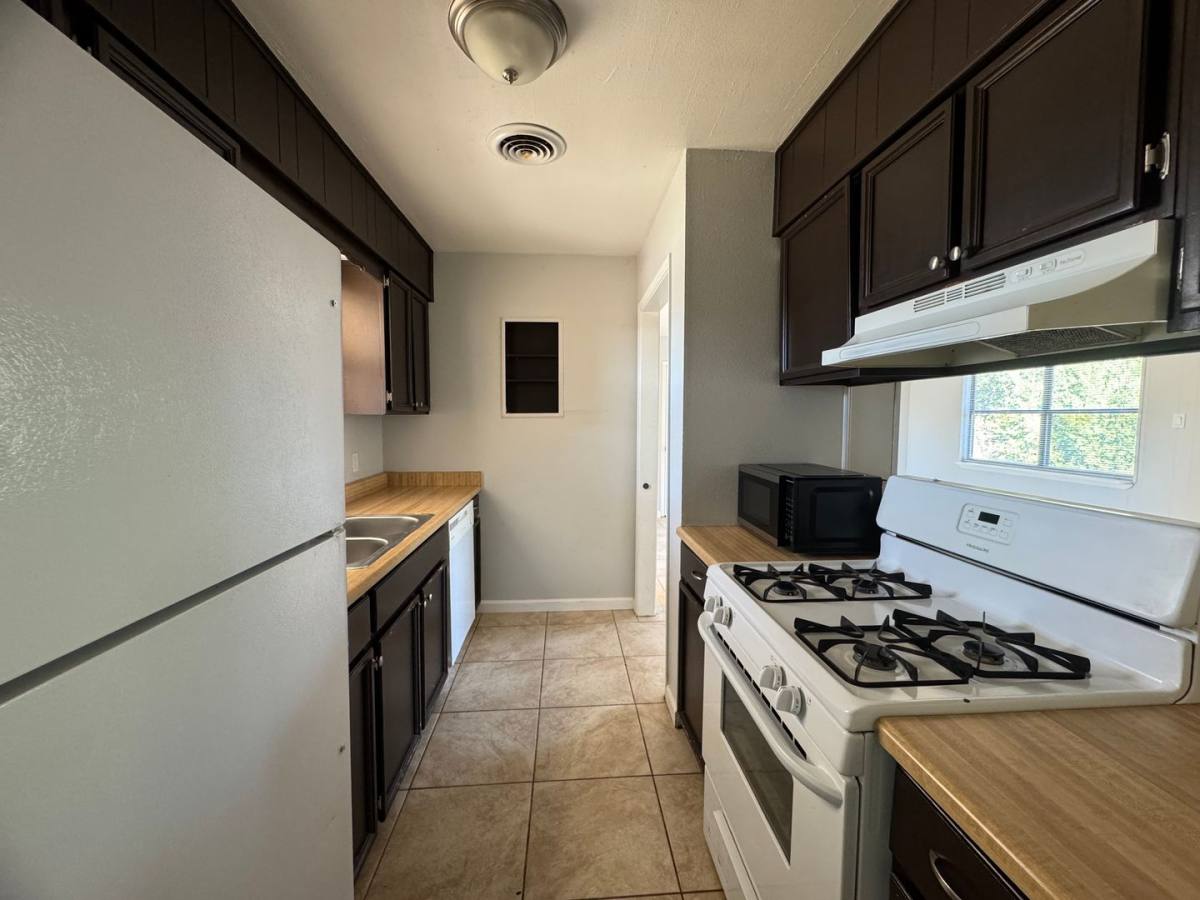 House for rent at 1211 Harvard Dr, Roswell, NM 88203