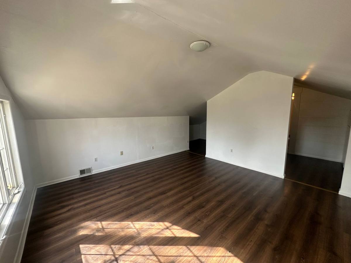 Apartment for rent at 4 Daugherty Rd, Grove City, PA 16127