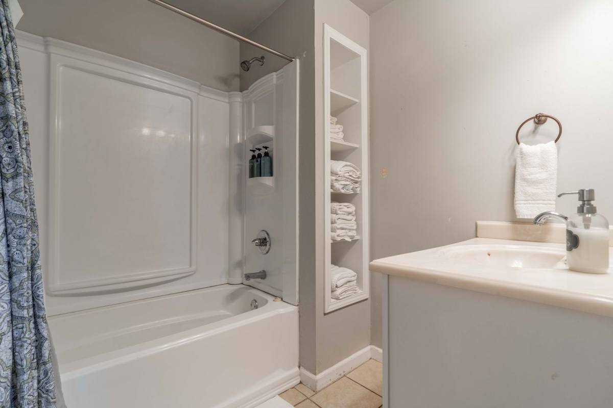 House for rent at 315 SW F St, Bentonville, AR 72712