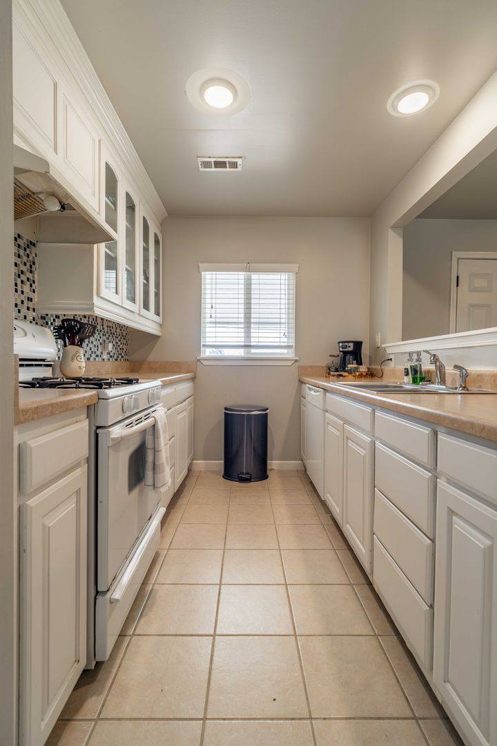 House for rent at 315 SW F St, Bentonville, AR 72712