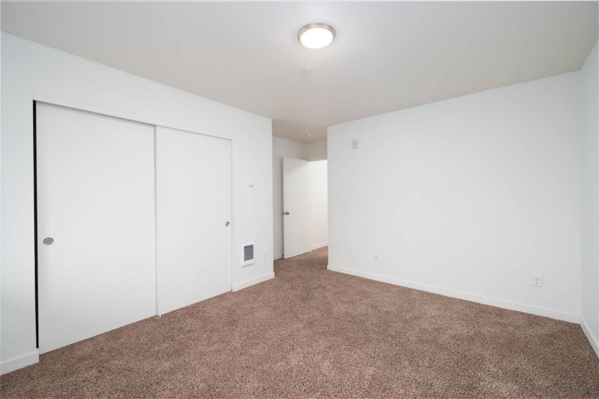 Apartment for rent at 5750 NE 34th St, Vancouver, WA 98661