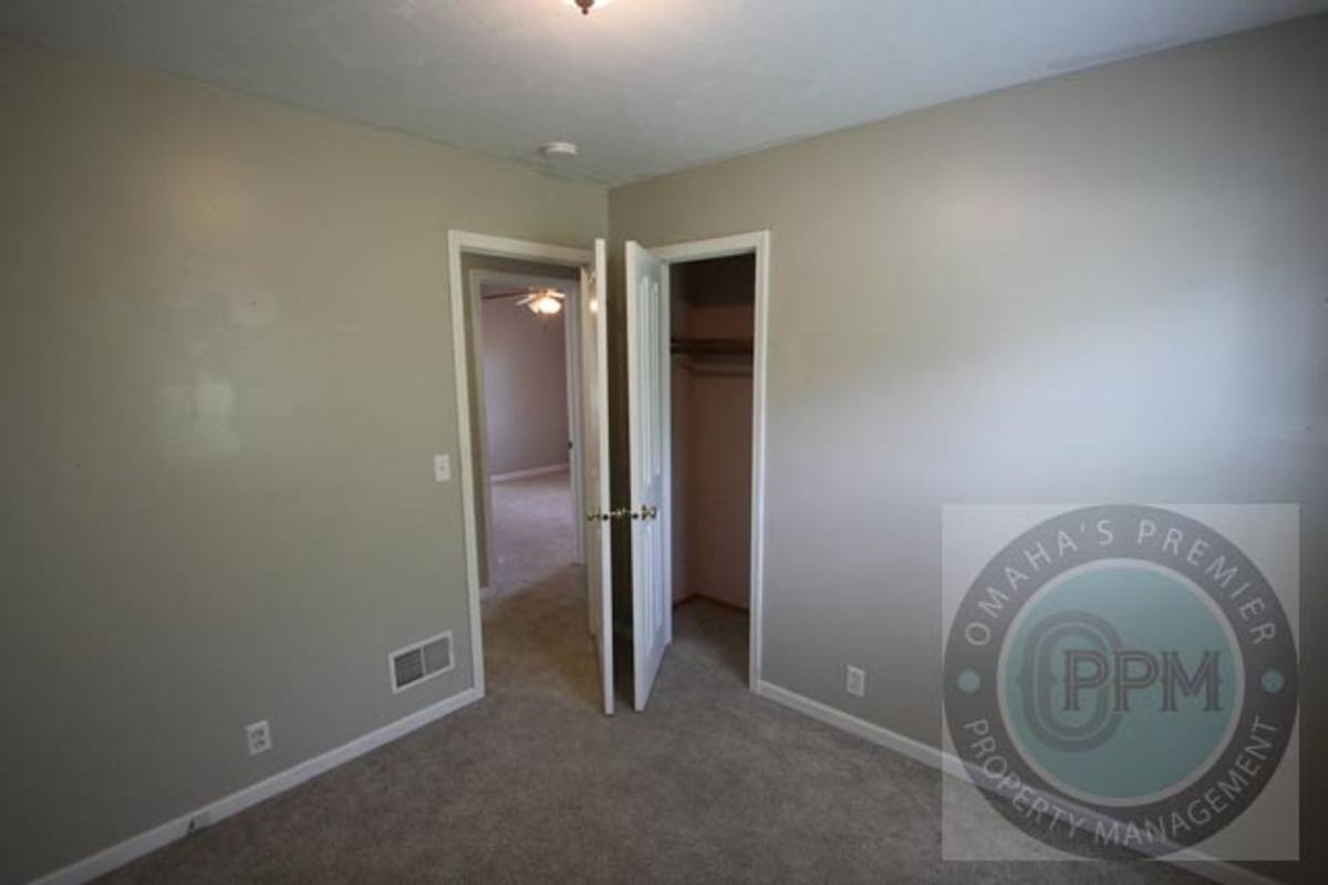 House for rent at 3442 S 88th St, Omaha, NE 68124