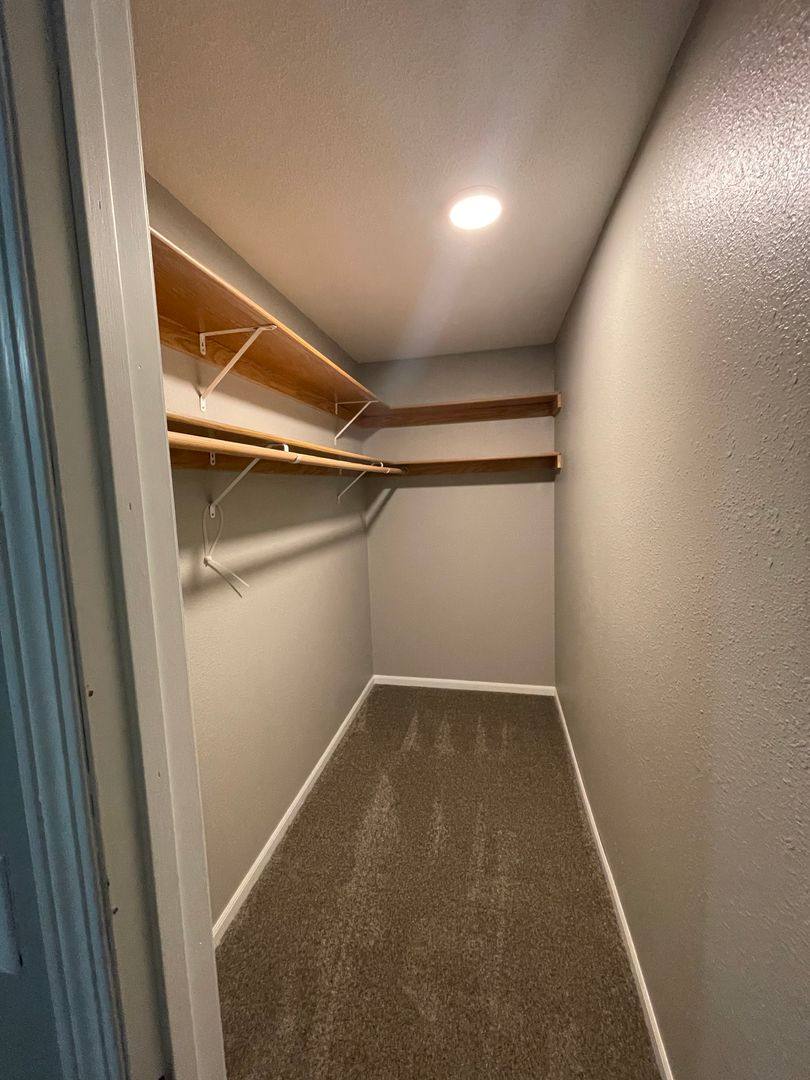 Apartment for rent at 1600 Mapleton Ave, Bismarck, ND 58503