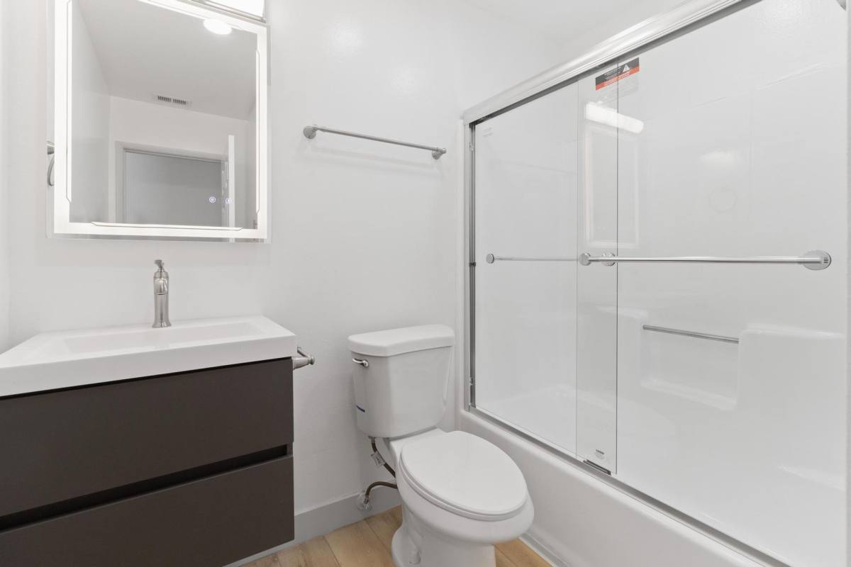 Apartment for rent at 206 E Imperial Ave, El Segundo, CA 90245