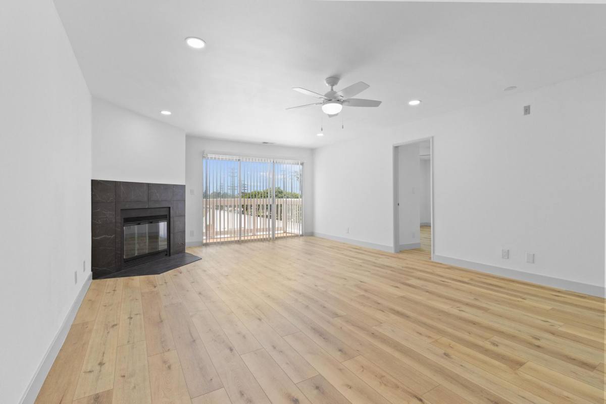 Apartment for rent at 206 E Imperial Ave, El Segundo, CA 90245