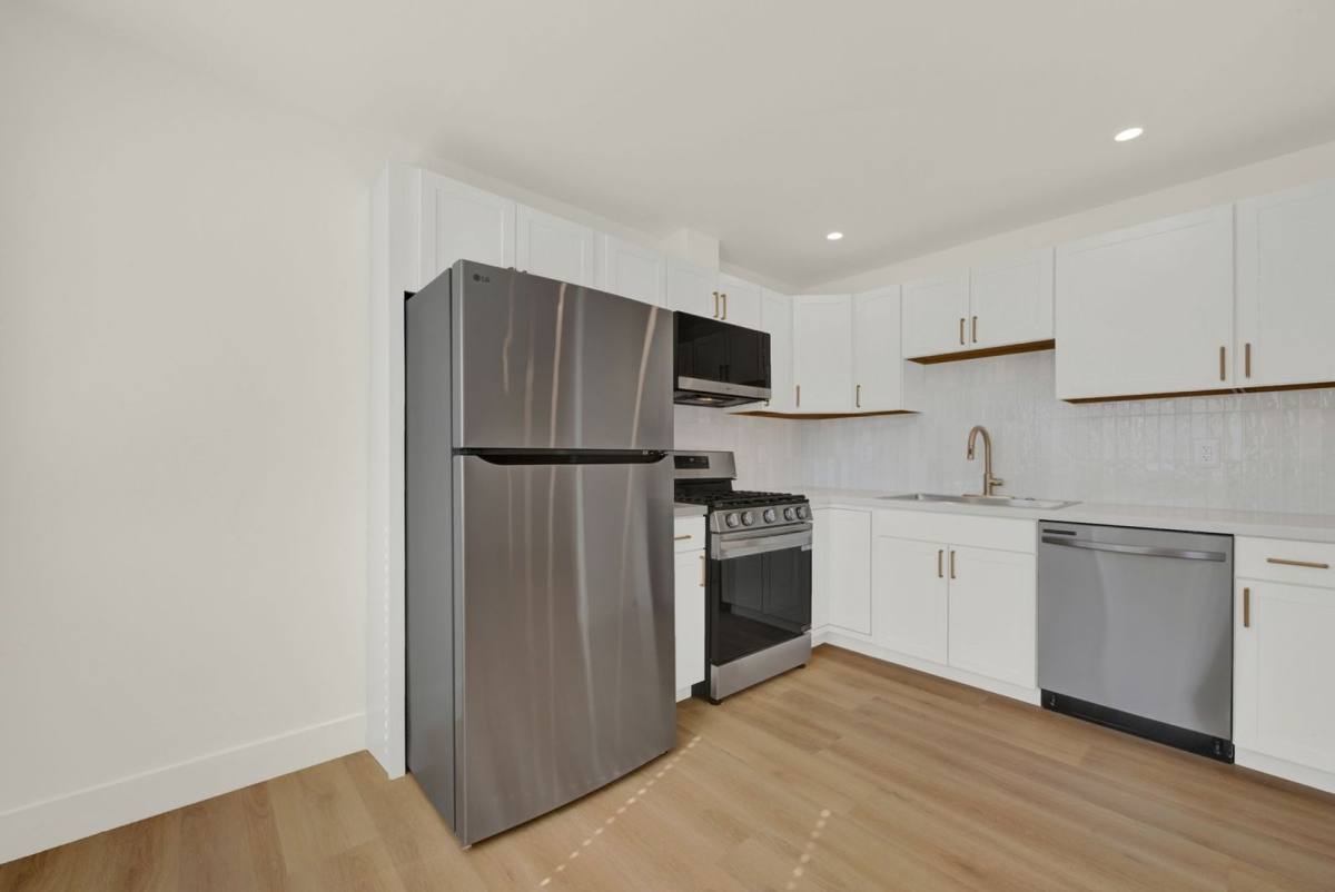 Apartment for rent at 610 Military E, Benicia, CA 94510