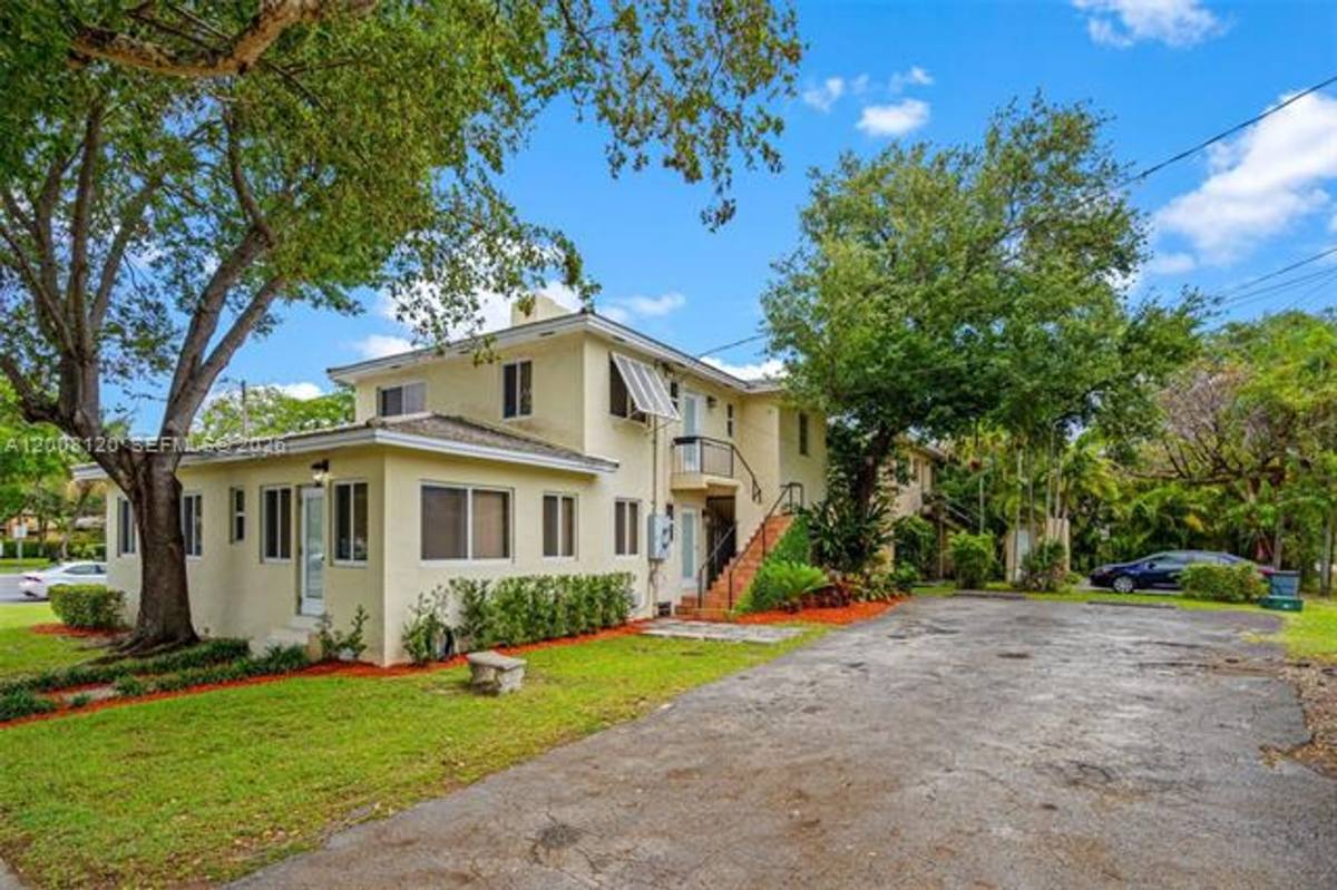 Apartment for rent at 3500 Ponce De Leon Blvd, Miami, FL 33134